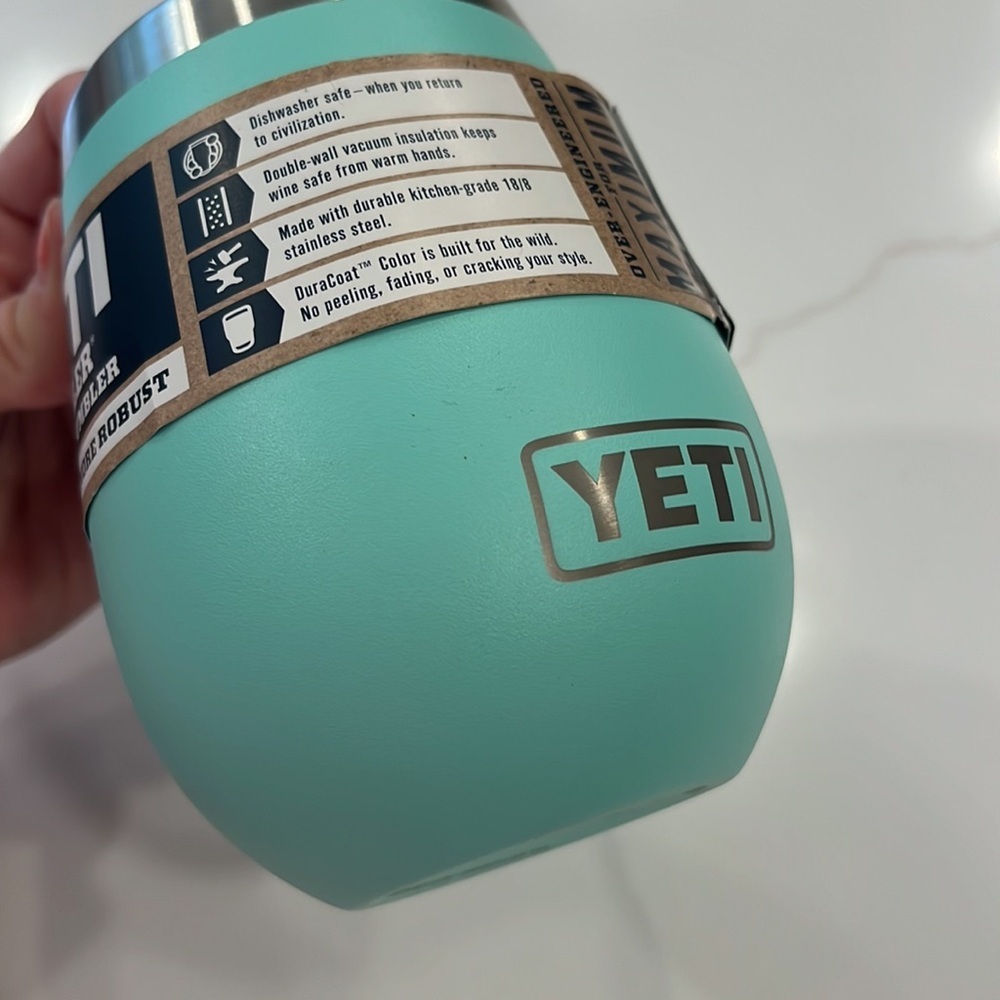 Yeti wine tumbler - Picture 3 of 3